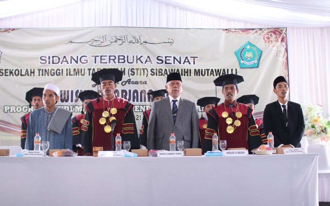 Wisuda Perdana Sekolah Tinggi Ilmu Tarbiyah Sibawaihi Mutawalli