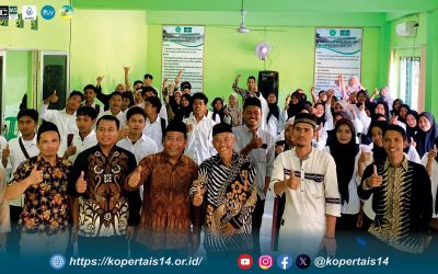 Studium General: Sekretaris Kopertais XIV Mataram Beri Wawasan Peran Mahasiswa Dalam Penguatan Kelembagaan Perguruan Tinggi